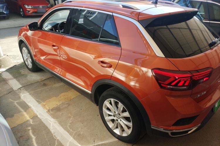 Used Volkswagen T-ROC 2019 230TSI DSG Two-Wheel-Drive Advanced Version China VI Standard
