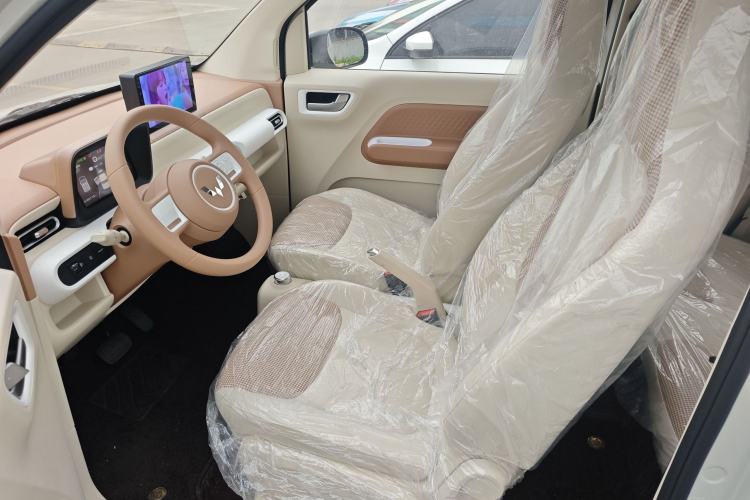 Used Wuling Hongguang MINIEV 2024 3rd Generation 215km Youth Edition
