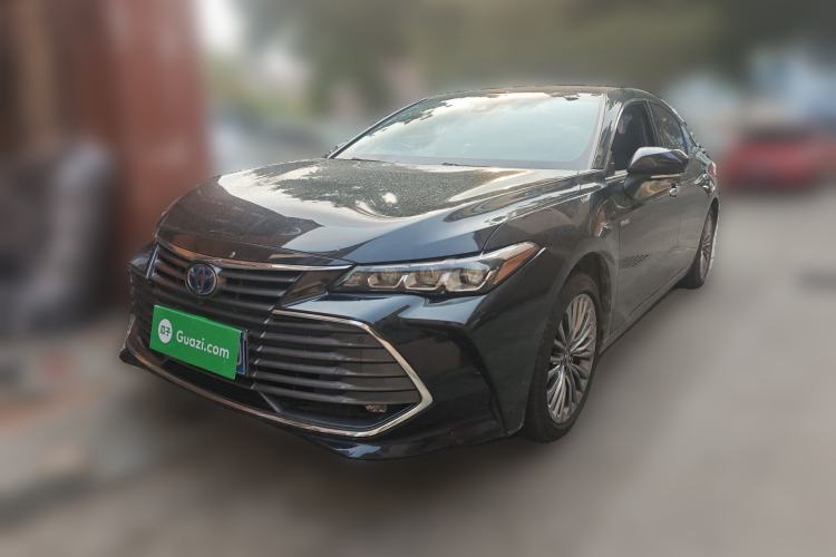 Used Toyota Avalon 2019 Dual-Engine 2.5L XLE Prestige Version China VI Standard