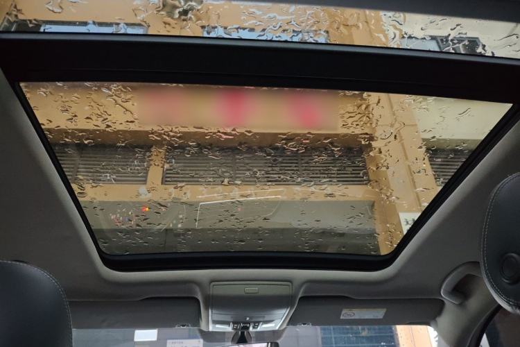 Used Volkswagen Tiguan L 2019 330TSI Automatic Two-Wheel Drive Smart Luxury Version China V Emission Standard