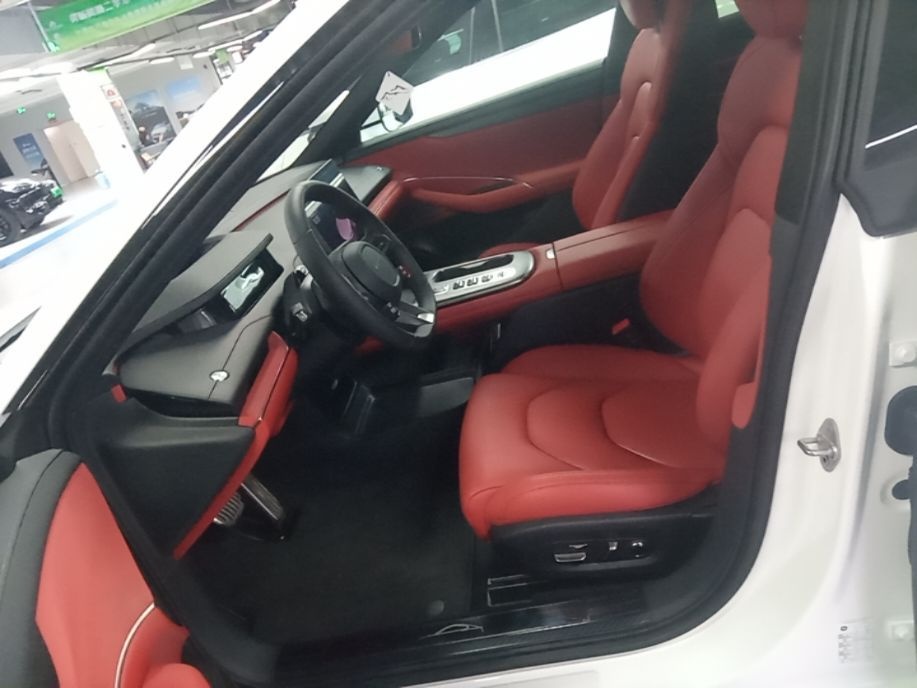 Xiaomi Auto SU7 2024 Four-Wheel Drive Ultra-Long Range Advanced Intelligent Driving Max Edition — снимка 17