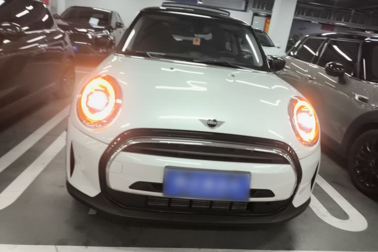 Used MINI MINI 2023 Updated 1.5T COOPER Artist
