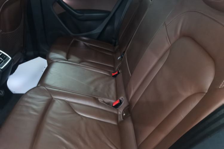 Used Audi Q3 2015 35 TFSI quattro Technology Edition Left Rear Seat