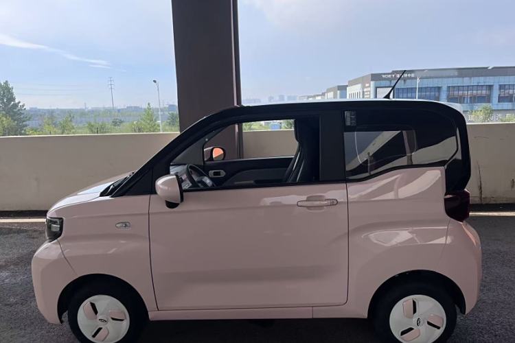 Used Chery New Energy QQ Ice Cream 2022 120km Conical Shape Lithium Iron Phosphate