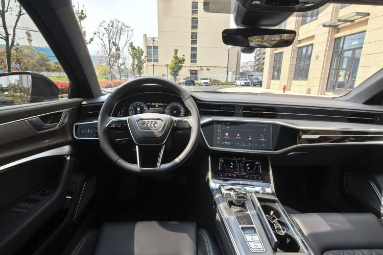 Used Audi A6L 2025 Revised 45 TFSI Prestige Dynamic Edition
