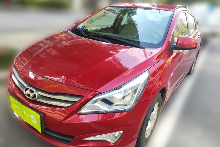 Used Hyundai Verna (older generation) 2014 1.4L Manual Smart GLS Trim