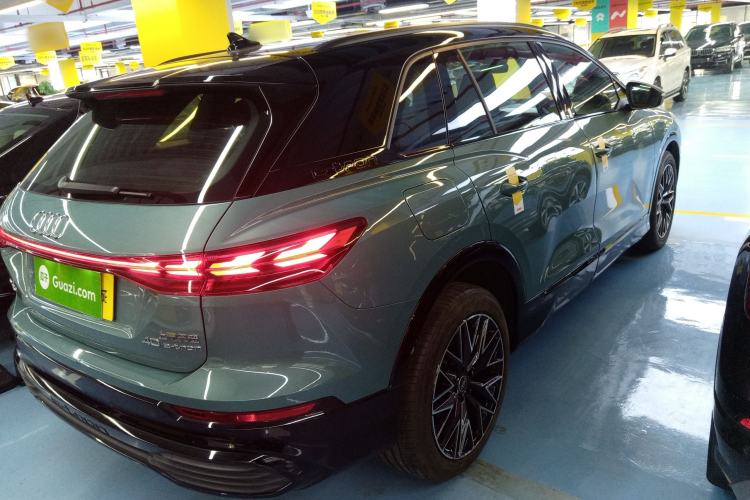 Used Audi Q5 e-tron 2022 40 e-tron Starlight Edition Mech Kit
