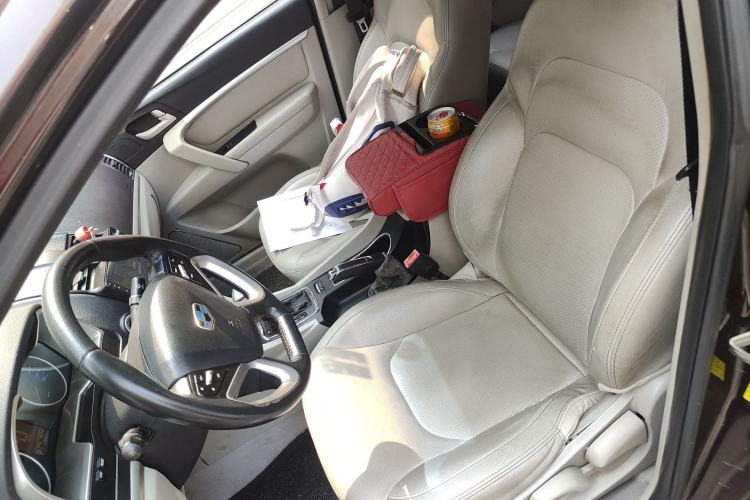 Used Geely Auto Emgrand 2014 Sedan 1.5L CVT Elite Model Left Front Seat