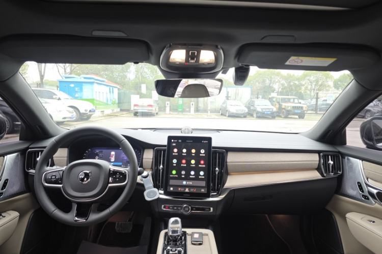 Used Volvo S90 2026 B5 Zhiya Luxury Edition