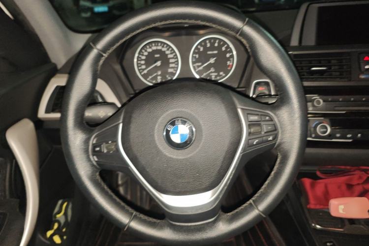 Used BMW 1 Series 2015 120i Leading Model Steering Wheel