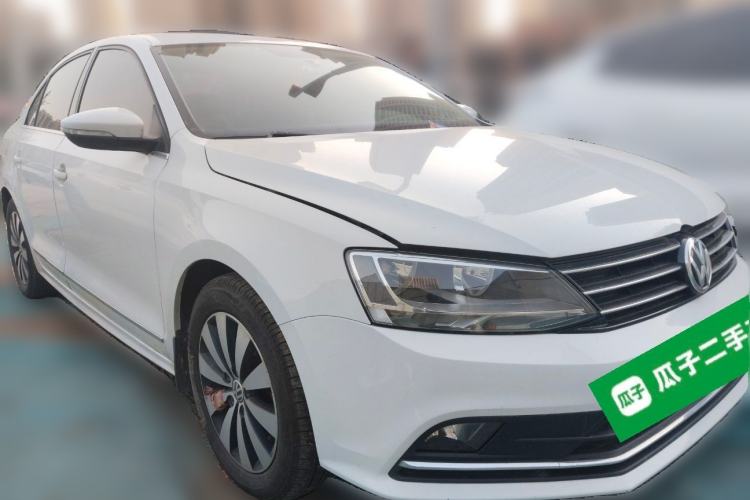 Used Volkswagen Sagitar 2018 280TSI DSG Comfort Model Front Right 45 Deg