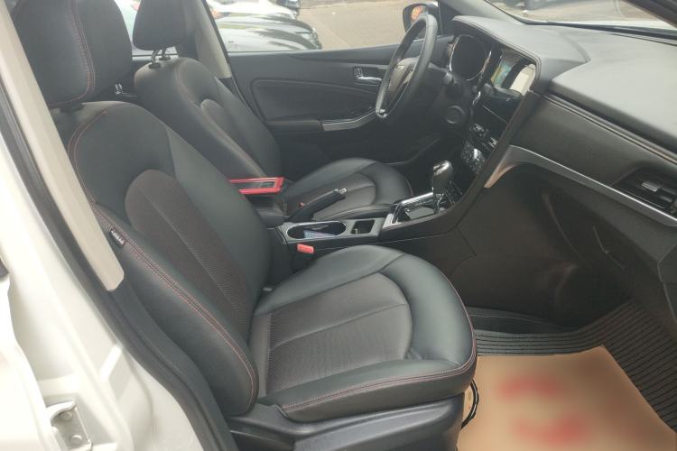 Used Venucia T70 2018 2.0L CVT Smart Enjoyment Version
