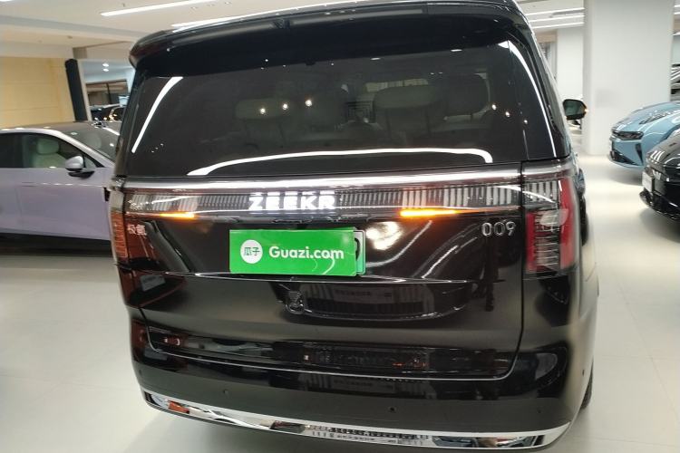 Used Zeekr 009 2024 Six-Seat Executive Version 4WD 108 kWh