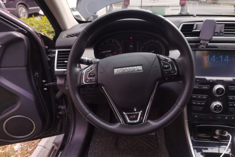 Used Haval H2 2017 Red-Label 1.5T Manual Two-Wheel Drive Luxury Model