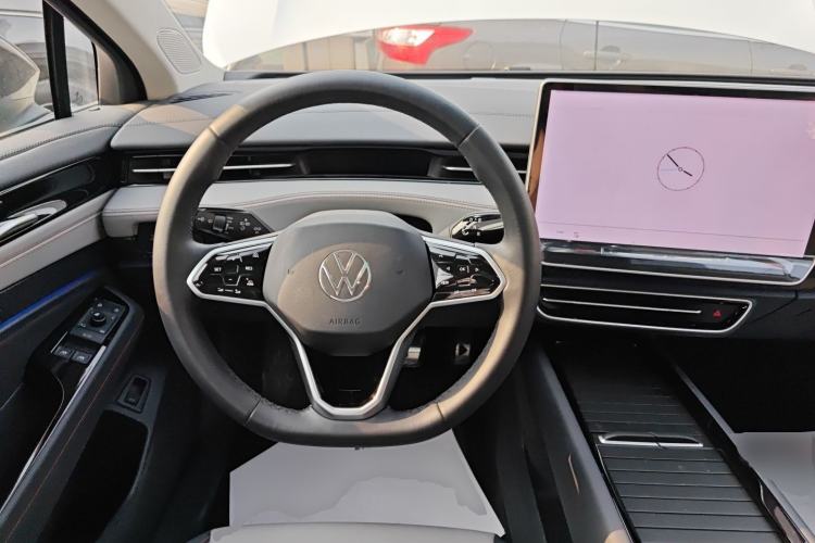 Used Volkswagen ID.7 VIZZION 2024 AIR model Steering Wheel