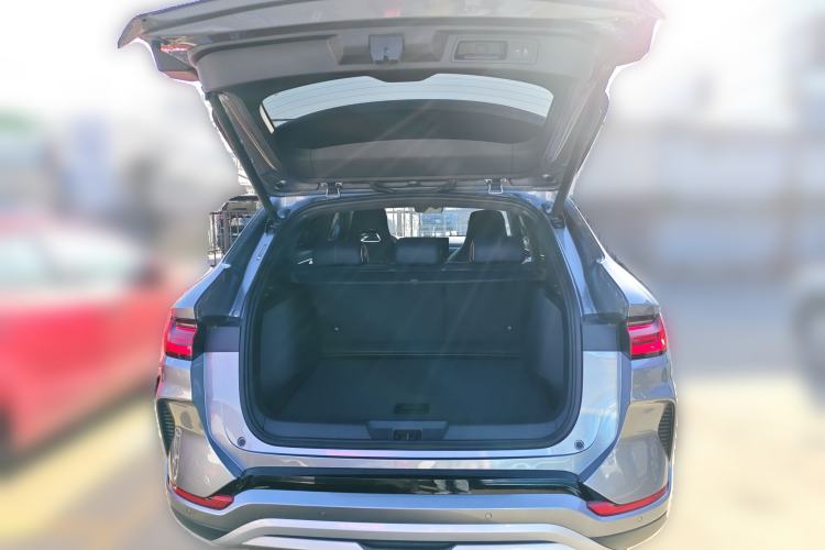 Used BYD Song PLUS New Energy 2023 Champion Edition DM-i 110KM Flagship PLUS Trunk