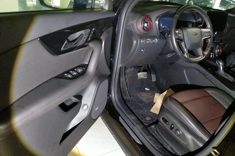 Used Chevrolet Blazer 2023 Light Hybrid 650T RS Twin-Clutch All-Wheel Drive Engine Version Driver Seat