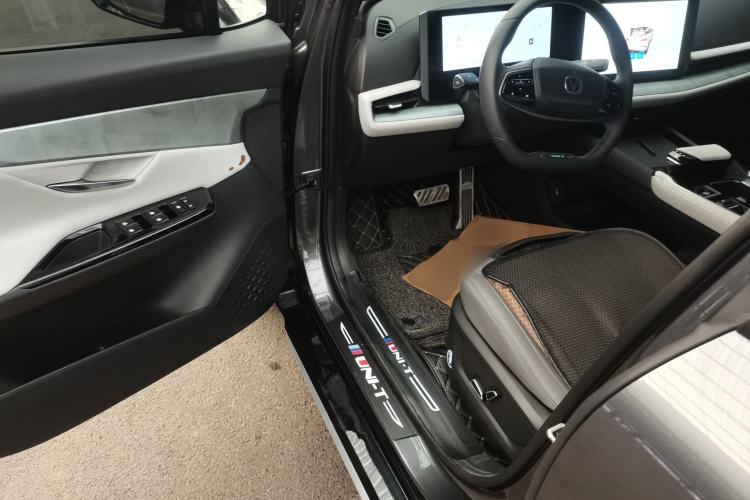 Used CHANGAN UNI-T 2023 Second-Generation 1.5T Prestige Model
