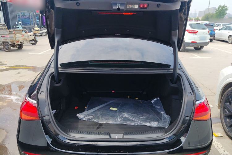 Used Mercedes-Benz E-Class 2024 E 300 L Luxury Model Trunk