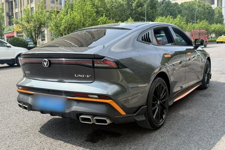 Used CHANGAN UNI-V 2024 1.5T Prestige Sport Edition Exterior 4