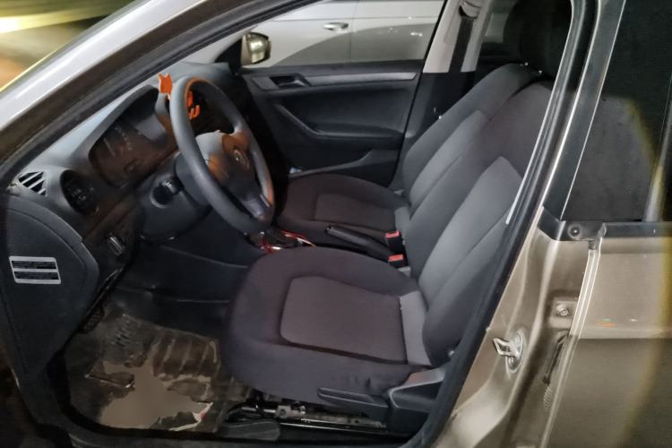 Used Volkswagen Jetta 2015 Value Edition 1.6L Automatic Fashion Version
