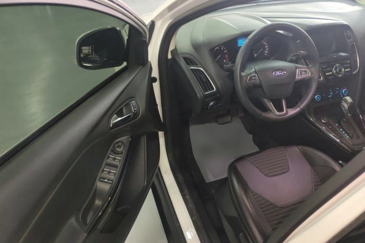 Used Ford Focus 2020 Hatchback Classic 1.5L Automatic Trendy Model