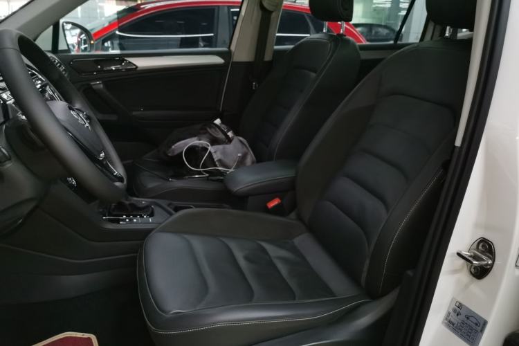 Used Volkswagen Tiguan L 2019 330TSI Automatic Two-Wheel Drive Smart Luxury Version China VI Standard