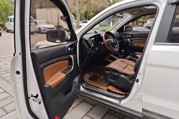 Used CHANGAN OSHAN CX70 2017 CX70T 1.5T Manual High-Performance Edition