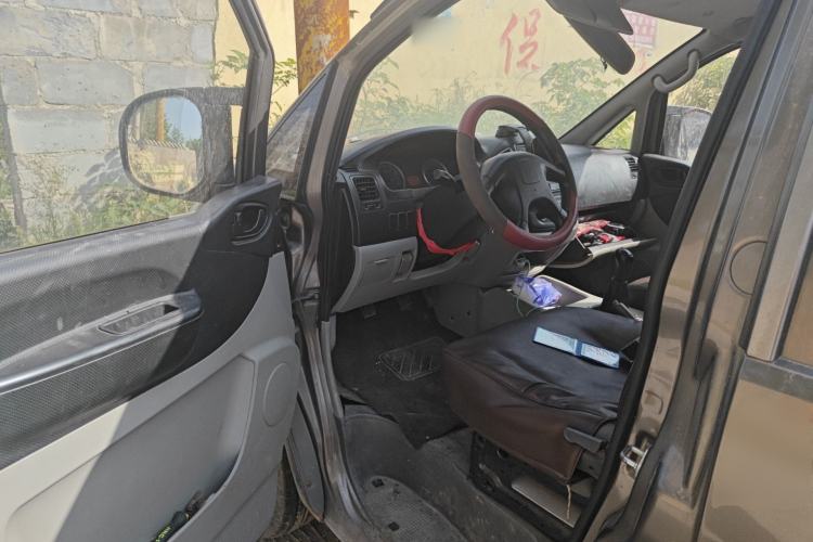 Used FORTHING Lingzhi 2016 V3 1.5L 5-Seater Special Offer Model
