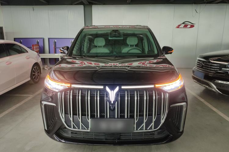 Used VOYAH Dream 2024 PHEV Extended-Range Premium Edition Front