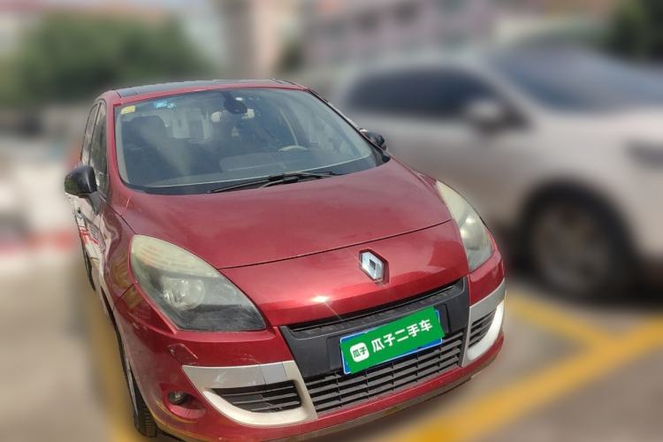 Used Renault Scenic Classic 2011 2.0 Comfort Edition with Scenic Design
