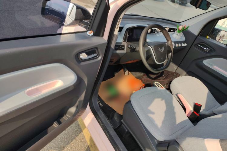 Used Wuling Hongguang MINIEV 2021 Macaron Fashion Model Lithium Iron Phosphate
