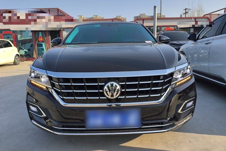 Used Volkswagen Passat 2020 330TSI Luxury Edition China VI