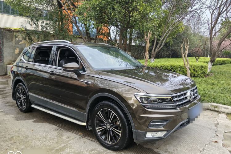 Used Volkswagen Tiguan L 2018 330TSI Automatic Two-Wheel Drive Flagship Edition Exterior 2