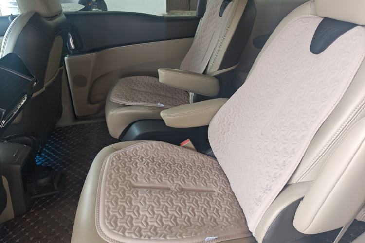 Used Buick GL8 2011 3.0L GT Luxury Business Haoya Edition