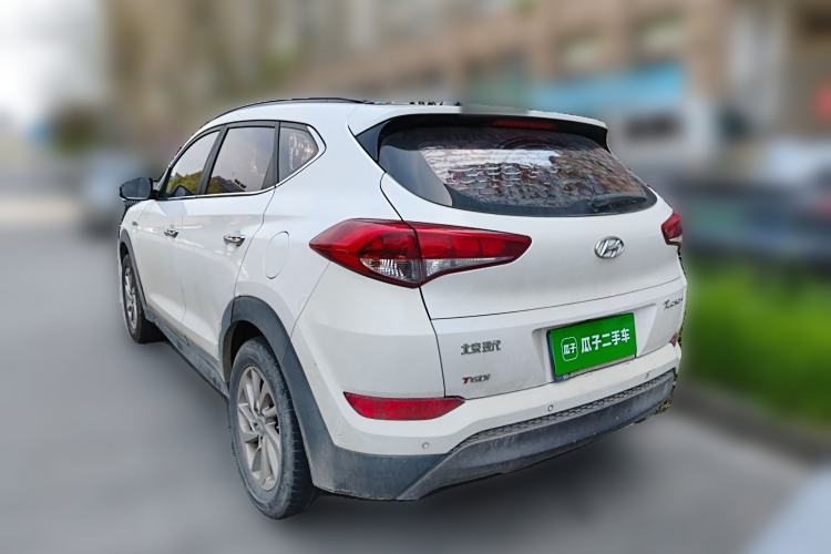 Used Hyundai Tucson 2015 1.6T Dual-Clutch Two-Wheel-Drive Smart Model Rear Left 45 Deg