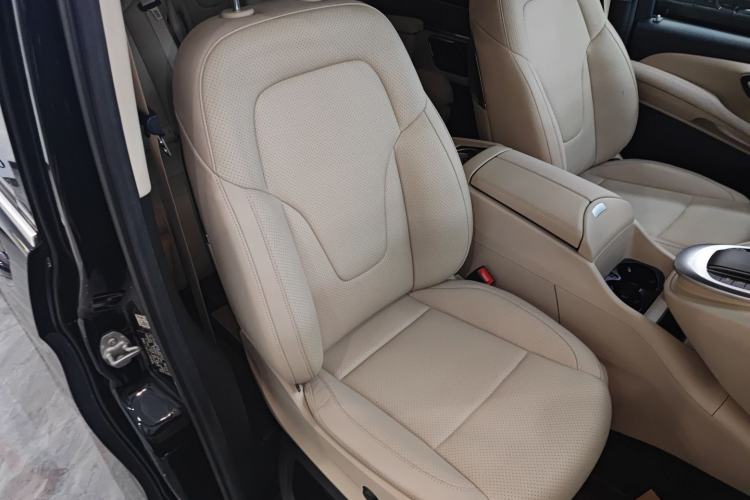 Used Mercedes-Benz V-Class 2020 V 260 L Long-wheelbase Luxury Edition