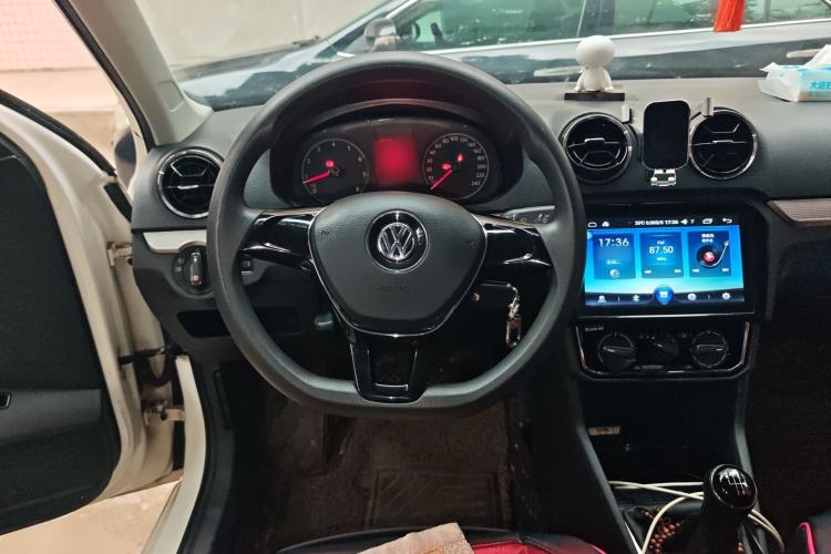 Used Volkswagen Jetta 2017 1.4L Manual Comfort Model
