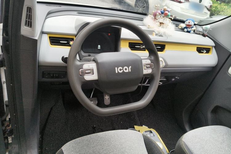 Used Chery QQ Ice Cream 2022 120km Conical Shape Lithium Iron Phosphate Steering Wheel