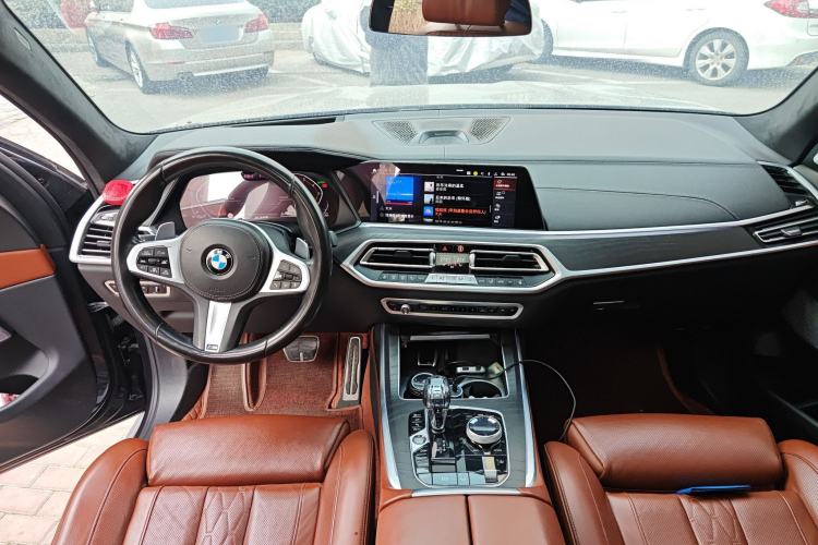 Used BMW X7 2020 xDrive40i Luxury M Sport Package

