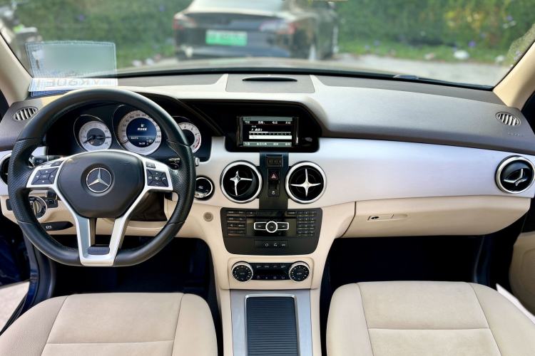 Used Mercedes-Benz GLK-Class 2015 GLK 260 4MATIC Dynamic Edition Ultimate Version