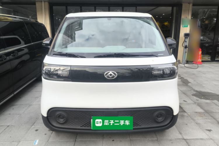 Used SAIC MAXUS Dana V1 2025 Low-Roof Multi-Function Version 50 kWh