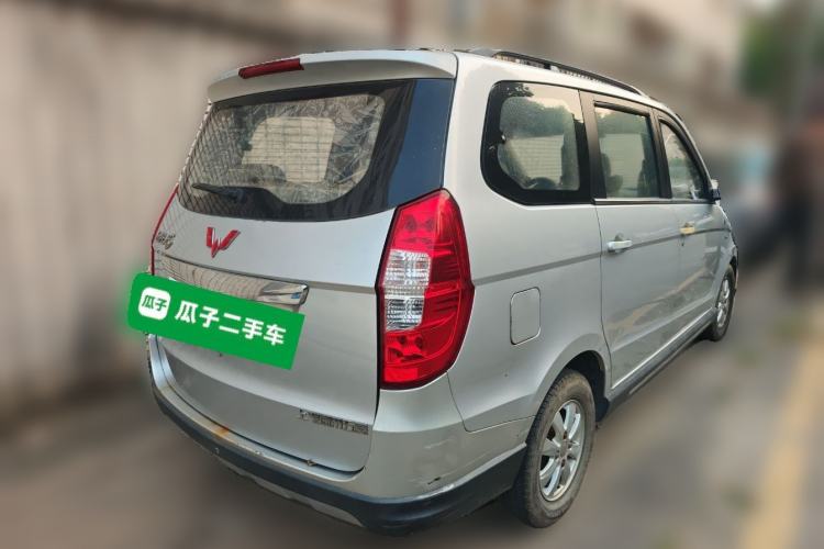 Used Wuling Hongguang 2014 1.5L S Comfort Model
