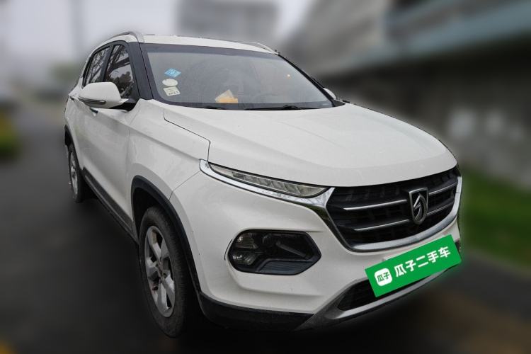 Used Baojun 510 2017 1.5L Manual Fashion Model Front Right 45 Deg