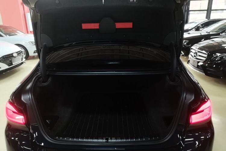 Used BMW 5 Series 2023 530Li Leading Edition Luxury Package Trunk