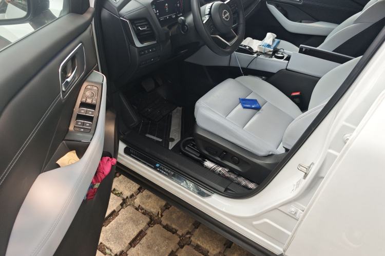 Used Nissan X-Trail 2023 e-POWER Ultra-Hybrid Dual-Motor All-Wheel-Drive Supreme Edition Driver Seat