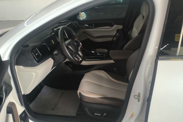 Used BYD Qin PLUS 2023 Champion Edition DM-i 120KM Excellence Model
