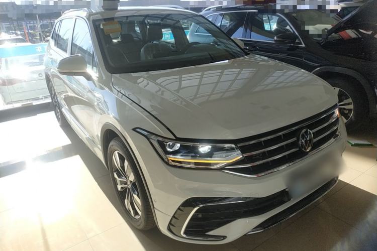 Used Volkswagen Tiguan L 2024 Outstanding Model 330TSI Automatic Two-Wheel Drive R-Line Dragon Glory Edition
