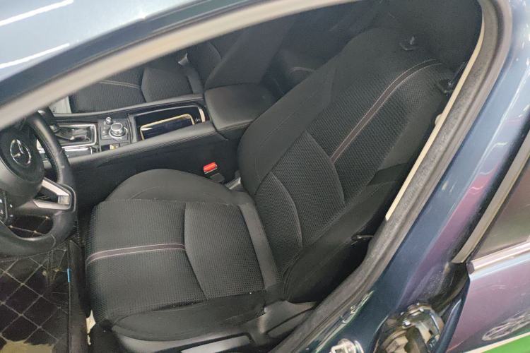 Used Mazda Mazda 3 Axela 2017 Hatchback 2.0L Automatic Luxury Model Emission Standard China V