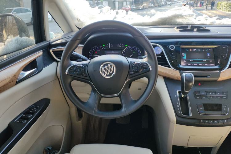 Used Buick GL8 2017 ES 28T Comfort Model China V Standard